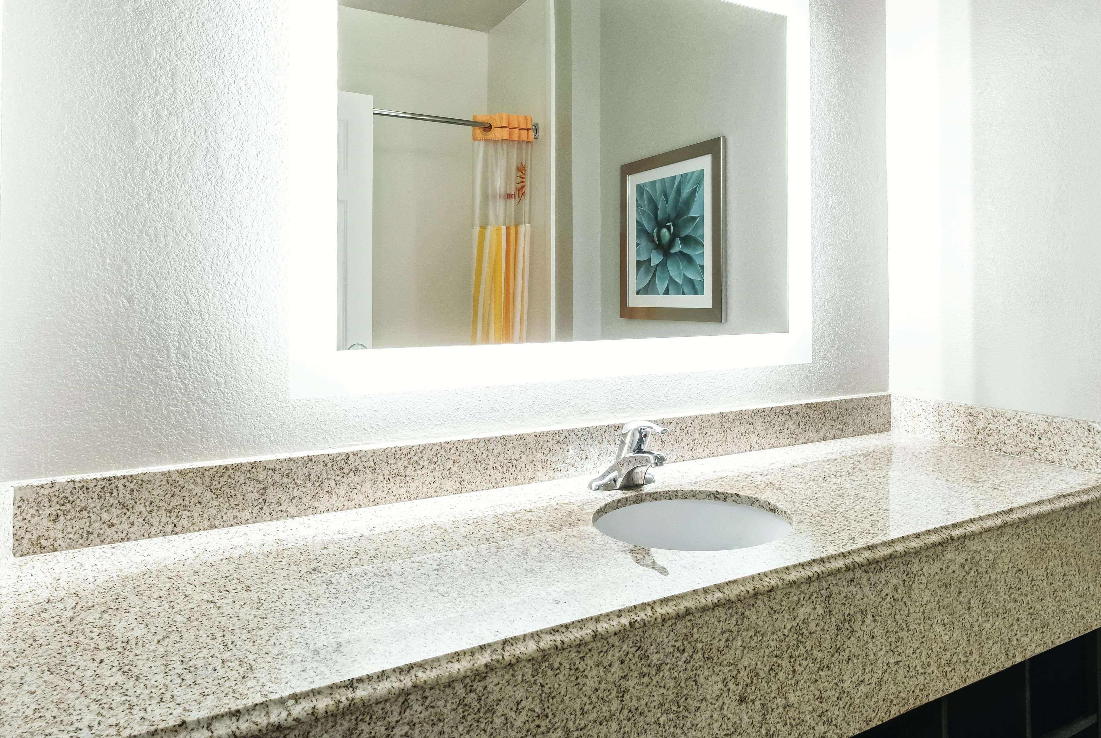 La Quinta By Wyndham Phoenix I-10 West מראה חיצוני תמונה